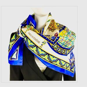 VINTAGE HERMÈS CIELS BYZANTINES SILK SCARF
EXCELLENT CONDITION RARE STYLE